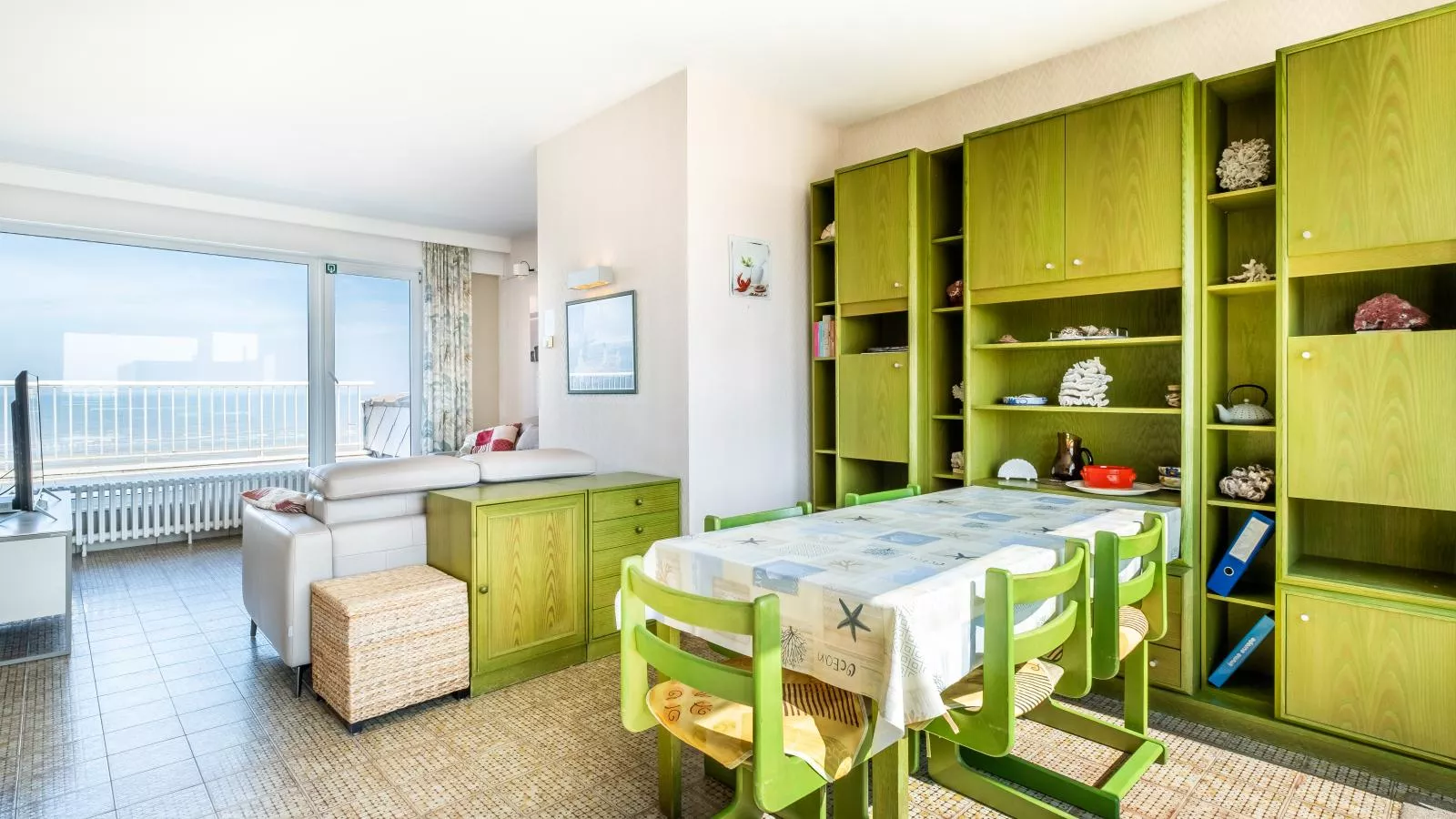 Zeezicht 7e-Eetkamer