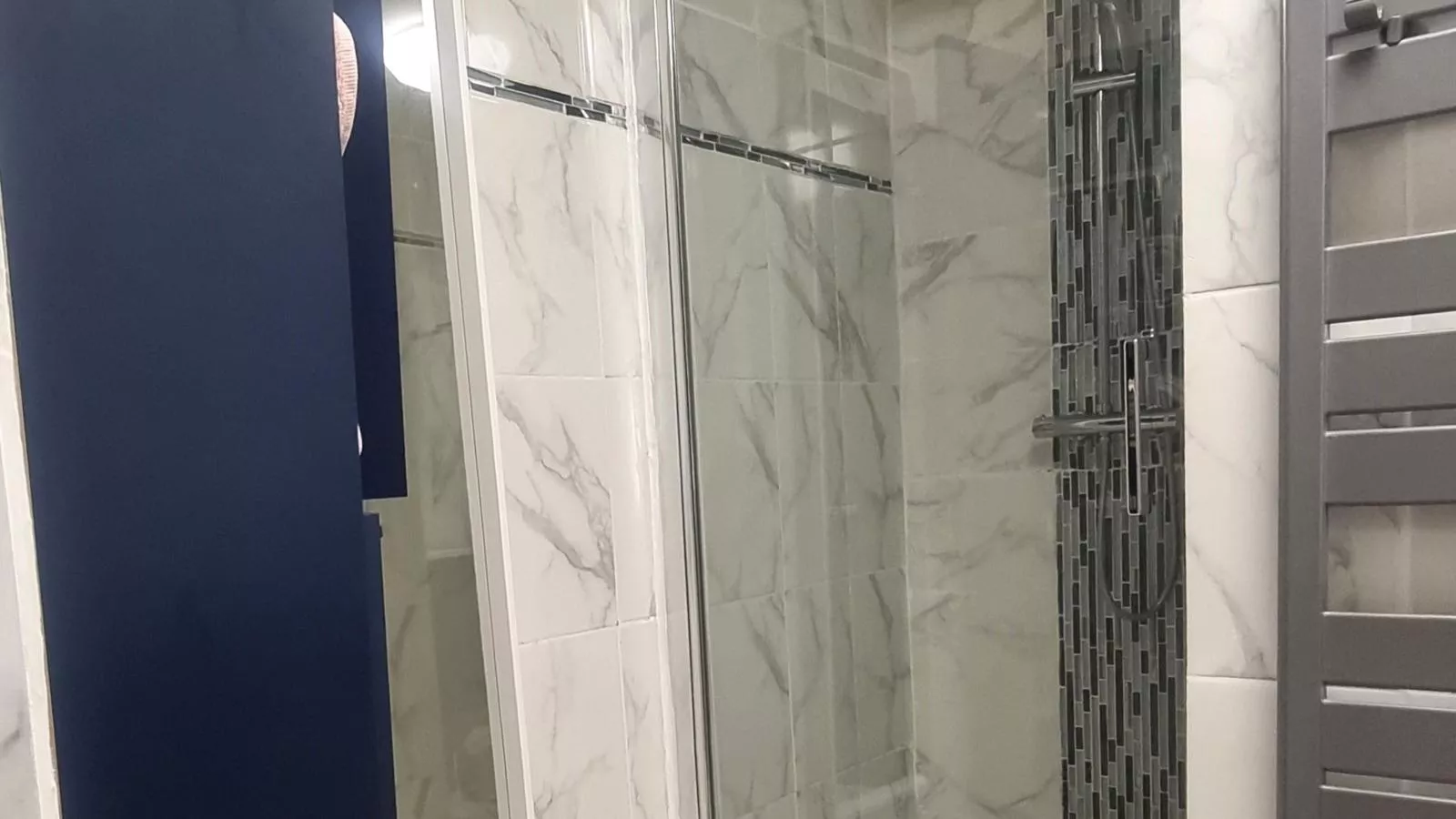 La Nit de la Fontaine-Badkamer