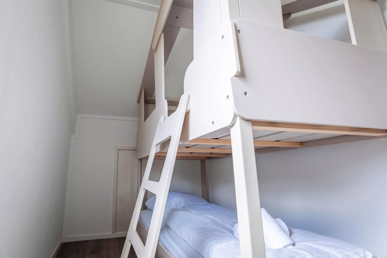 8 - Persons Family bungalow-Slaapkamer