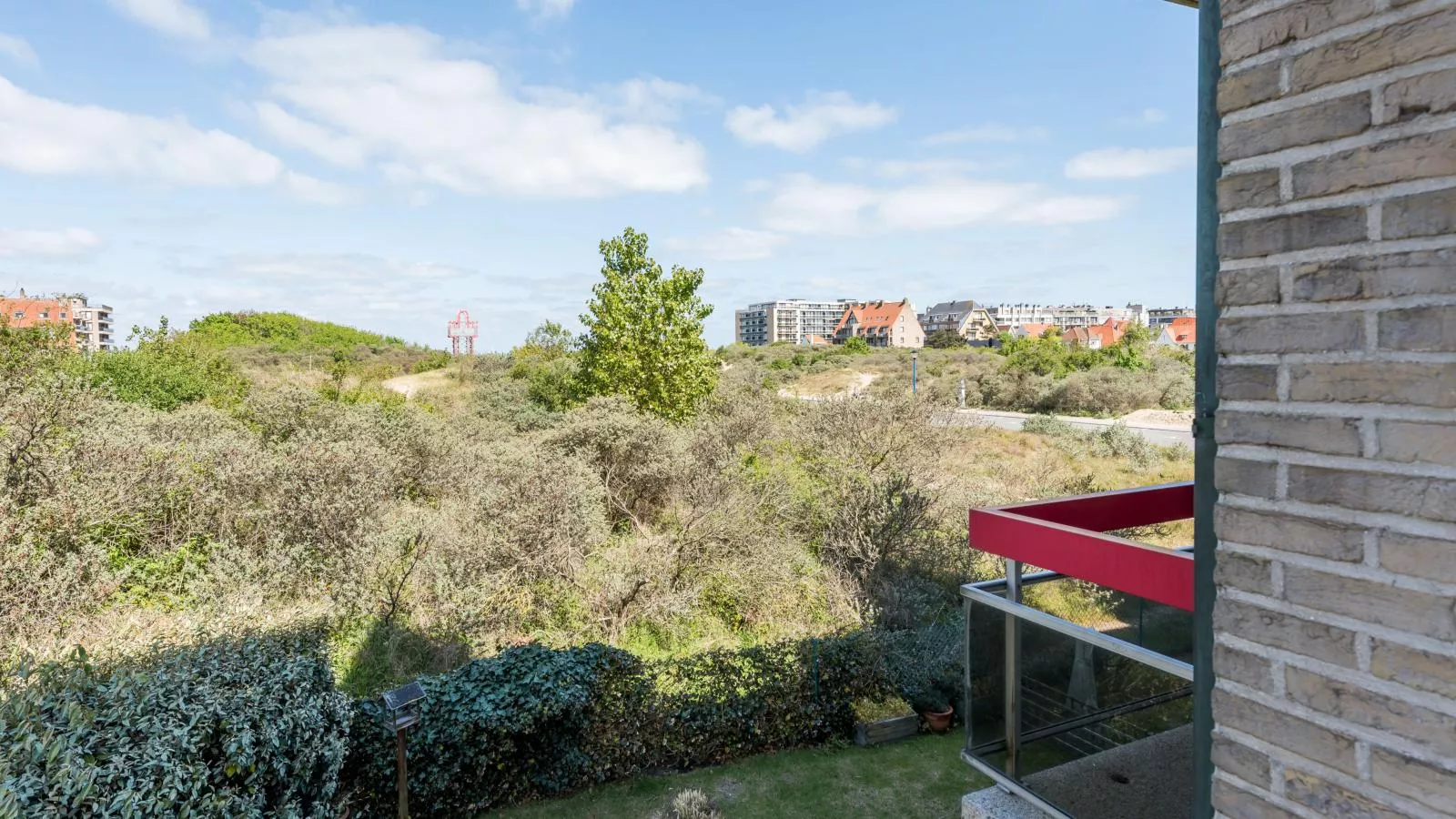 Aubépine premier-Uitzicht zomer