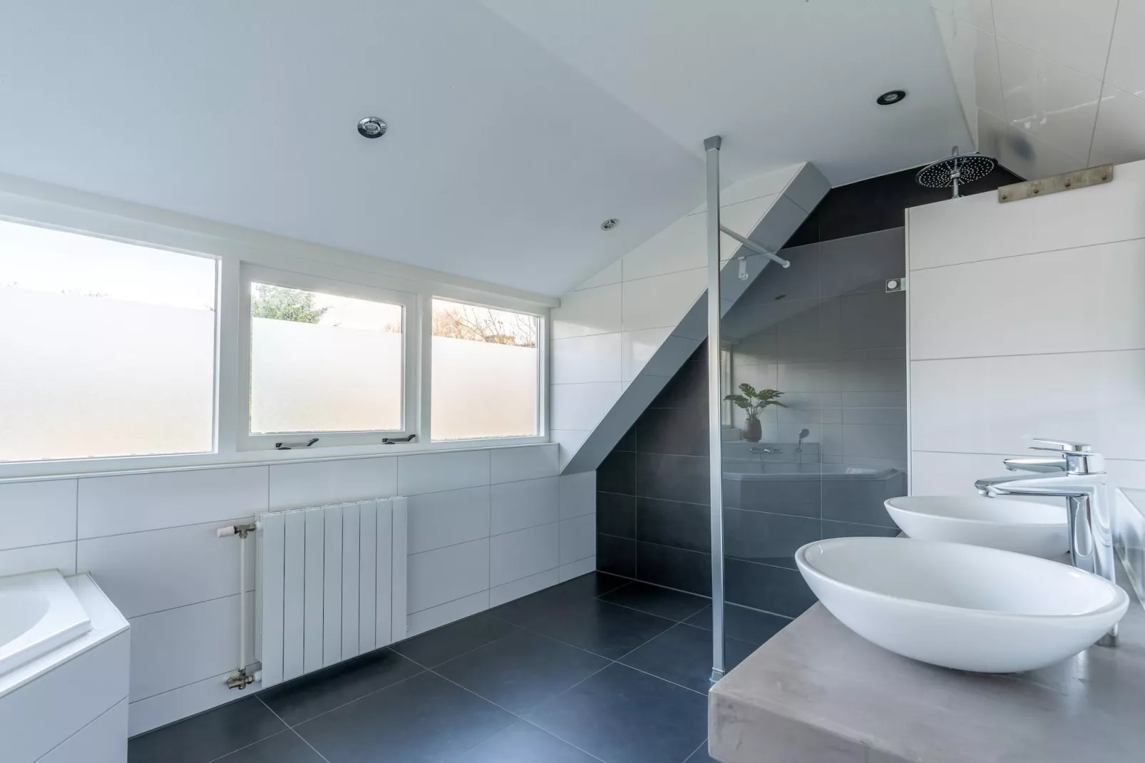 Kamperfoelie 43-Badkamer