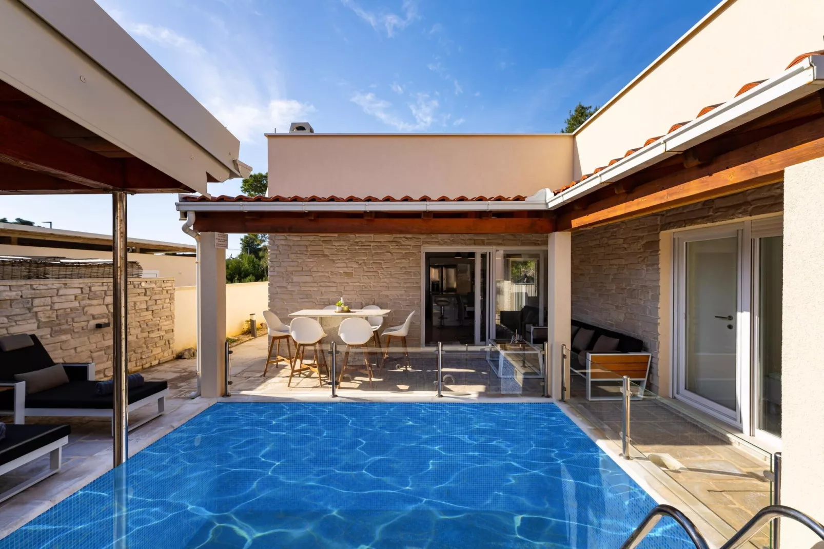 Villa Gajser-Zwembad