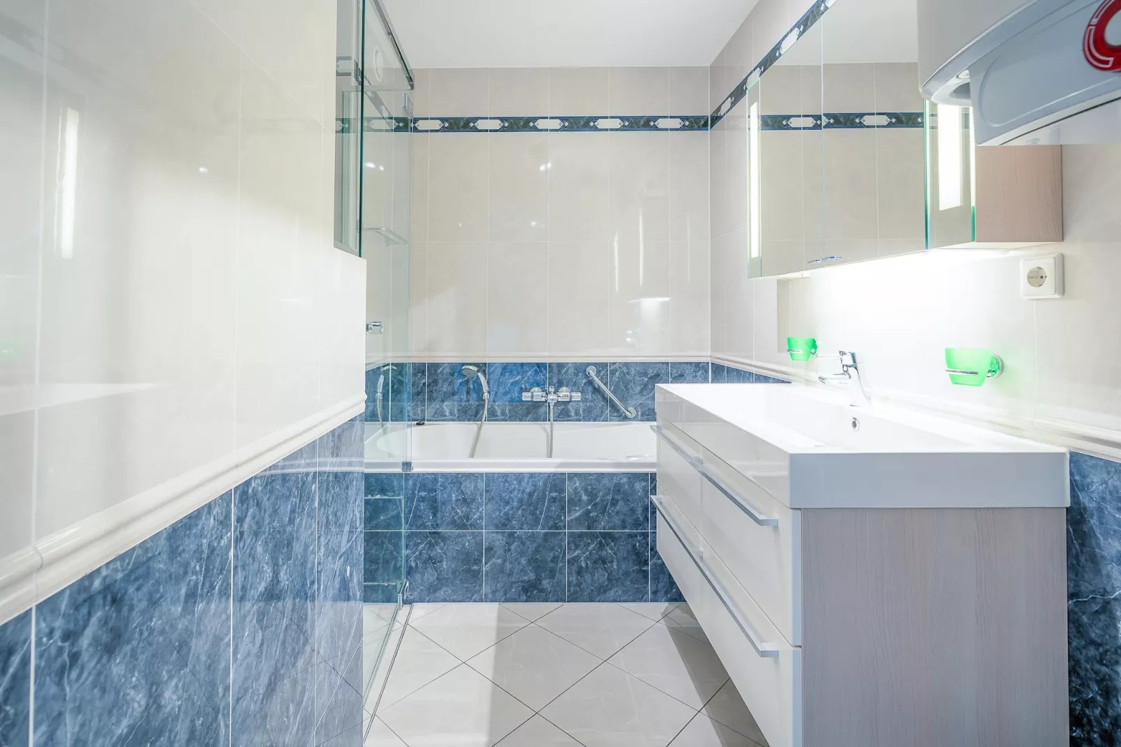 Juliana 136-Badkamer