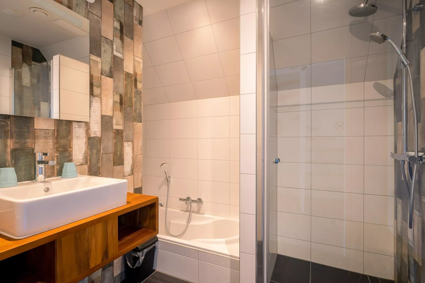 Nieuwlanderweg 75-Badkamer