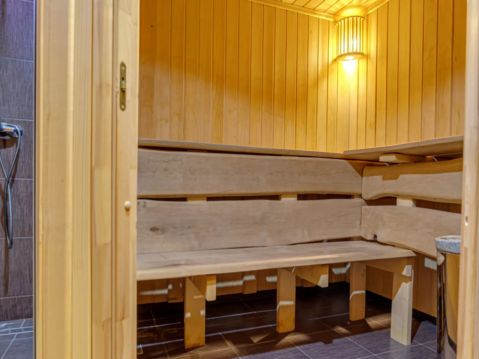 Chata pod Grapom-Binnen