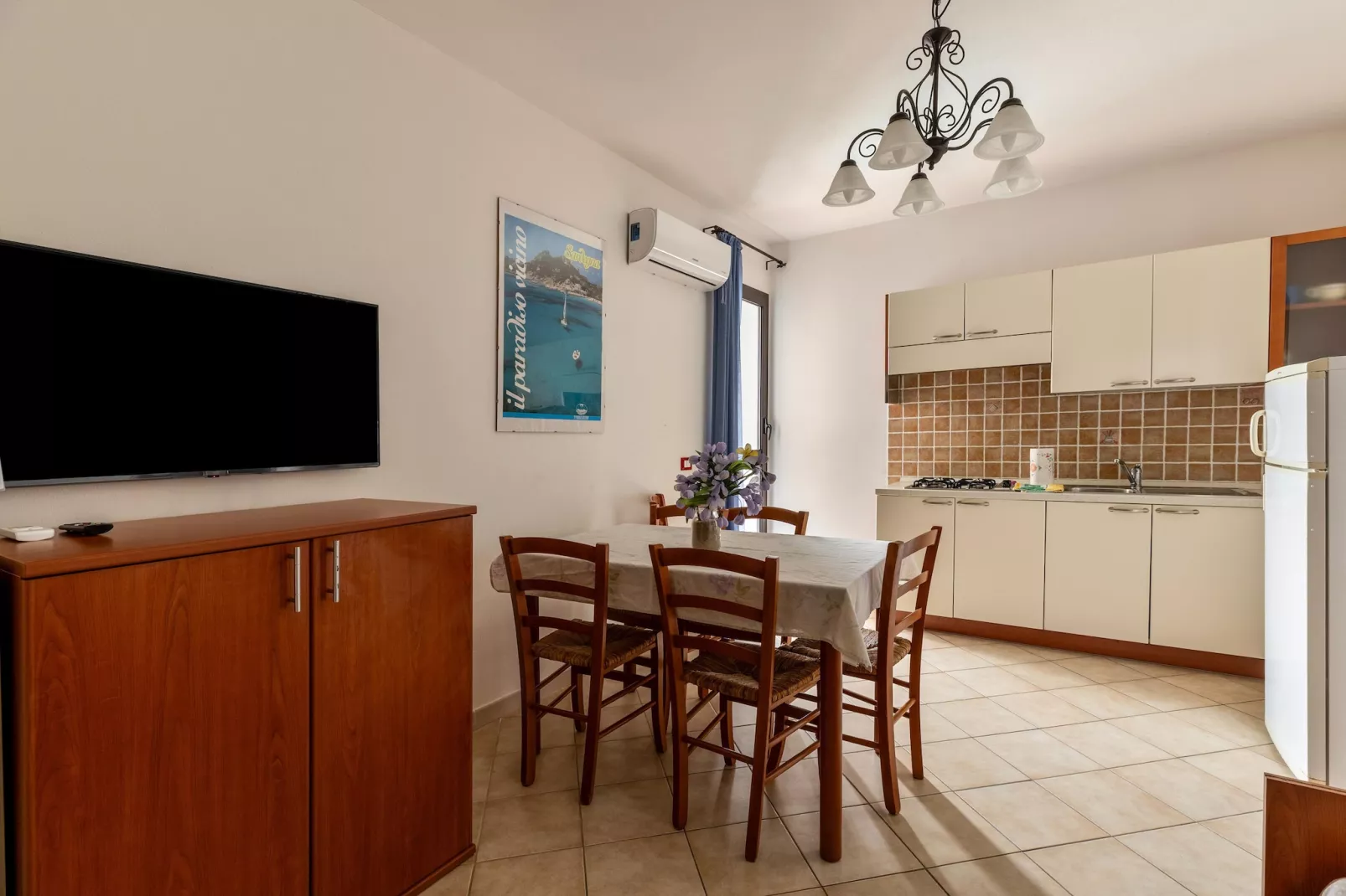 BILO 2 LA CIACCIA-Eetkamer