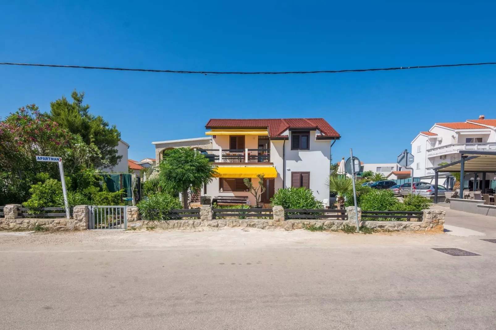 Apartments Sea Eyes - Two Bedroom Apartment with Balcony and Sea View (Kat)-Buitenlucht