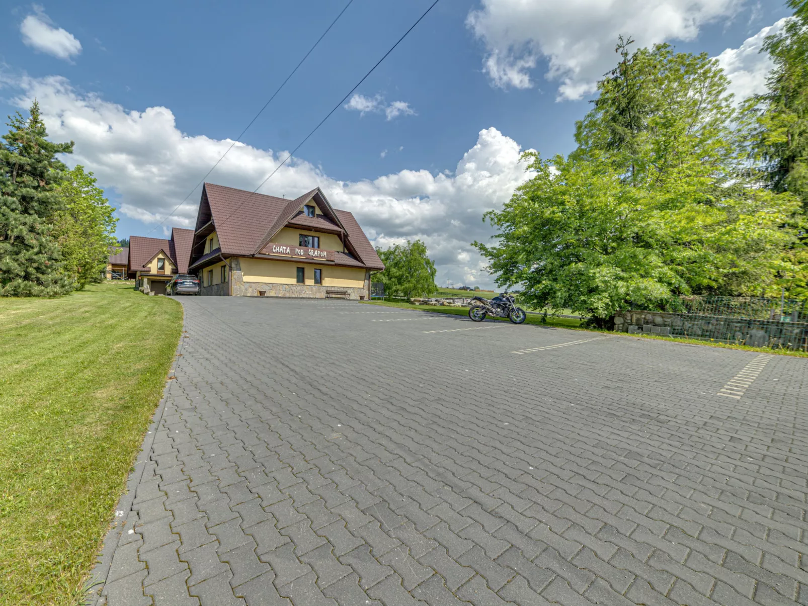 Chata pod Grapom-Buiten