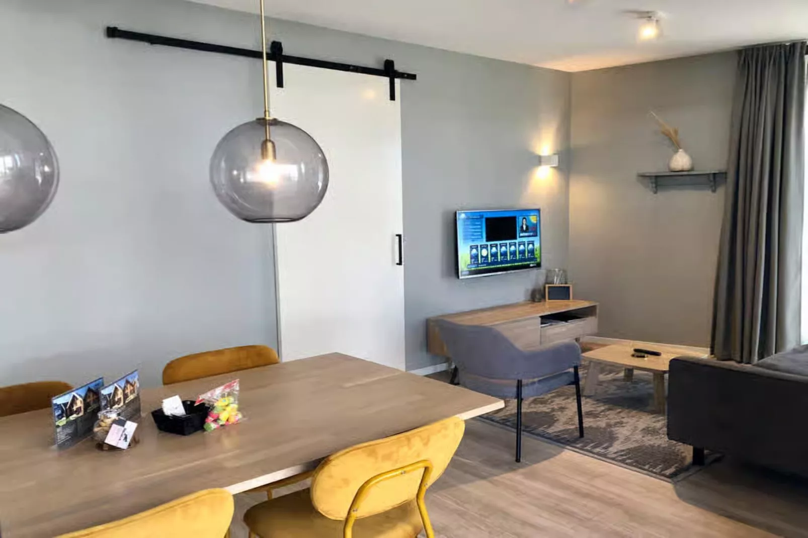 Plein 40 Lodge 17-Eetkamer