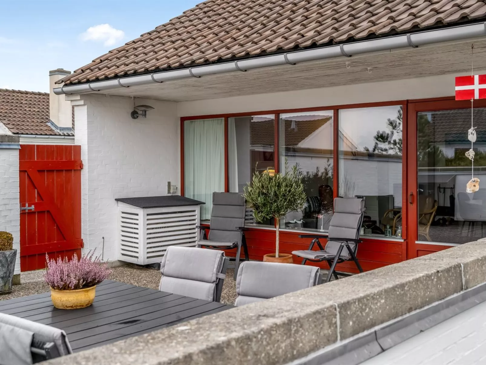 "Ketilbiorn" - 700m from the sea-Buiten