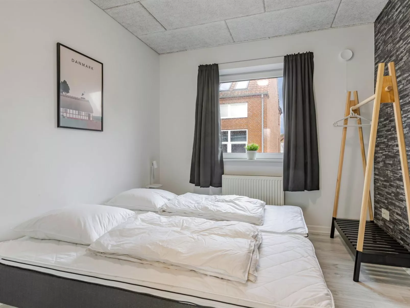 "Fader" - 31km from the sea-Binnen