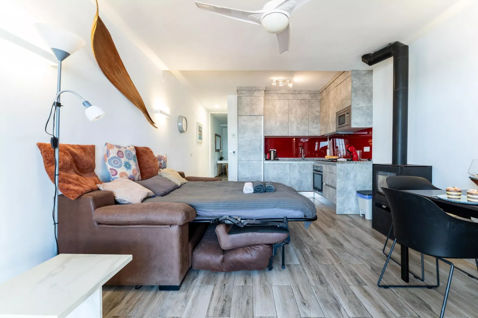 CT 401 - Faro's Beachfront Apartment in Calahonda-Slaapkamer