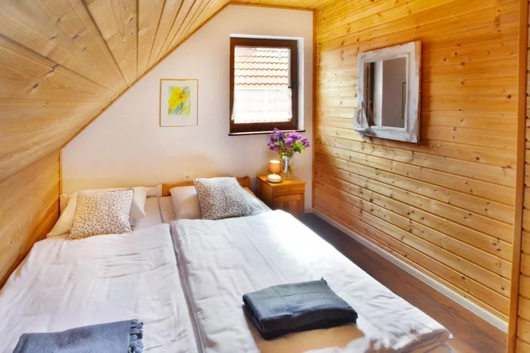 Piętrowe domy wakacyjne Bobolin dla max 3 os-Slaapkamer