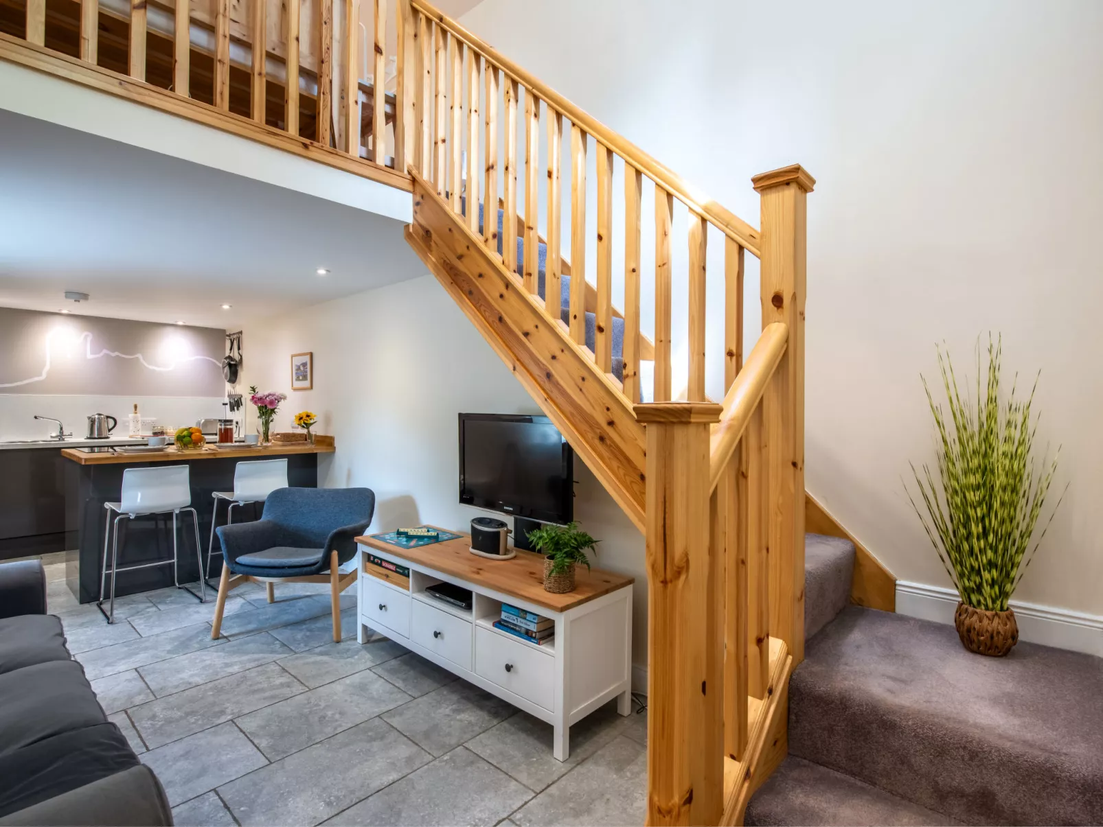 Wayside Bothy-Binnen