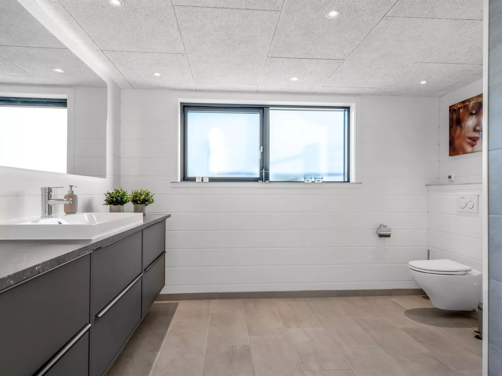 "Daren" - 700m from the sea-Binnen