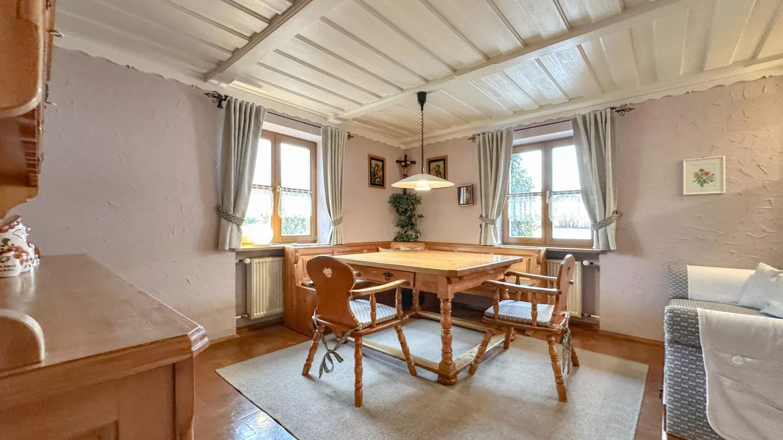 Riedenburg II-Eetkamer