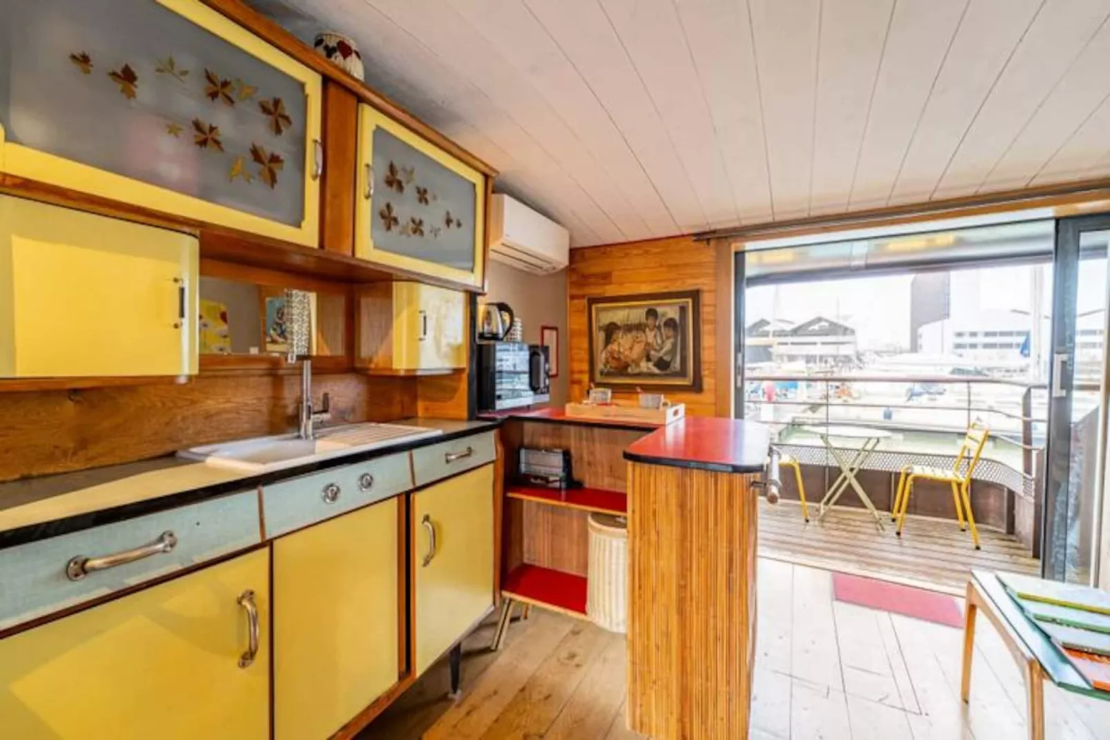 Suite De Rêve Sur La Péniche Petite Annick-Niet-getagd