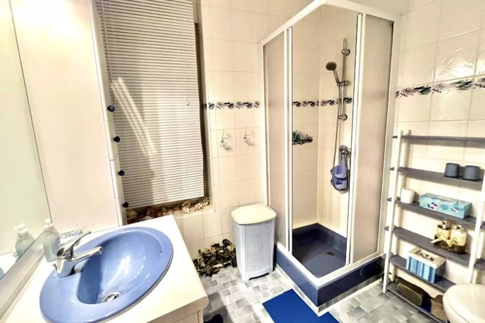 Résidence Rue De La Fontaine-Niet-getagd