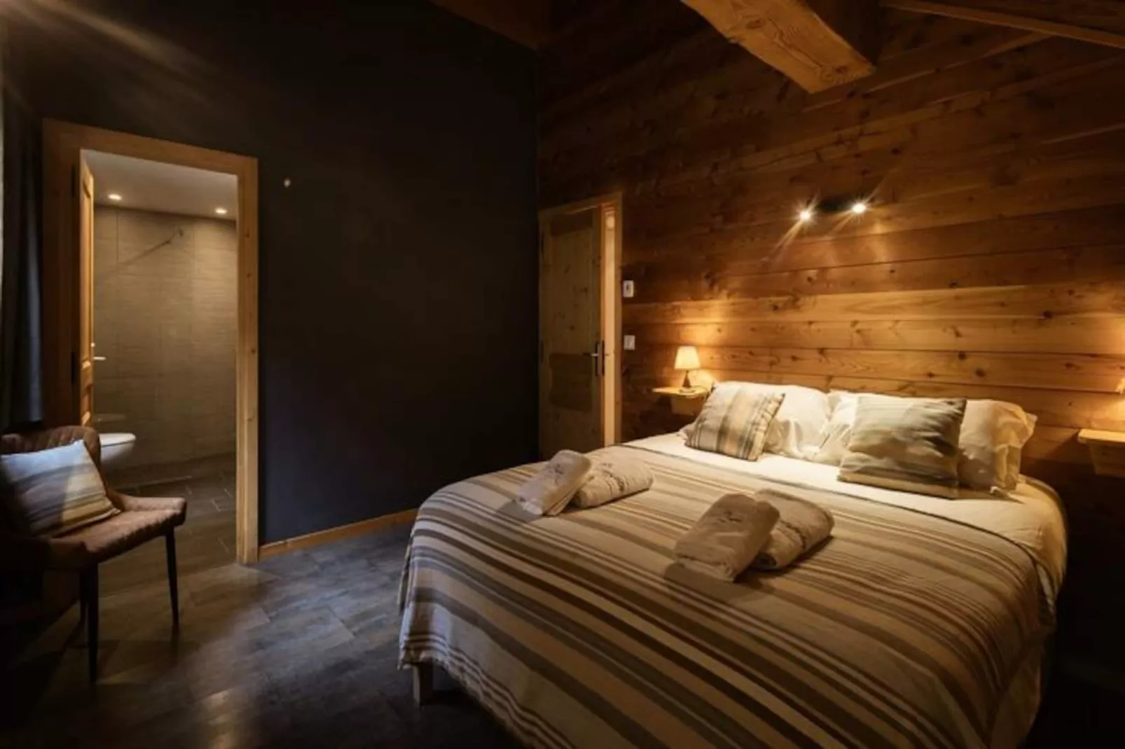 Les Chalets D'adrien-Niet-getagd