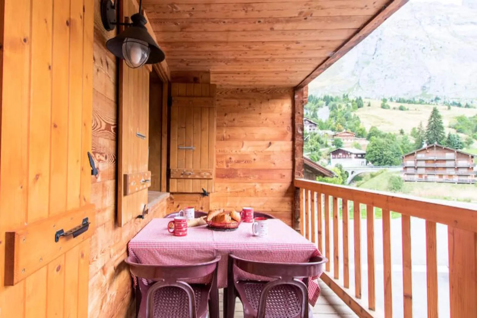 Résidence Solaret - Violettes-Niet-getagd