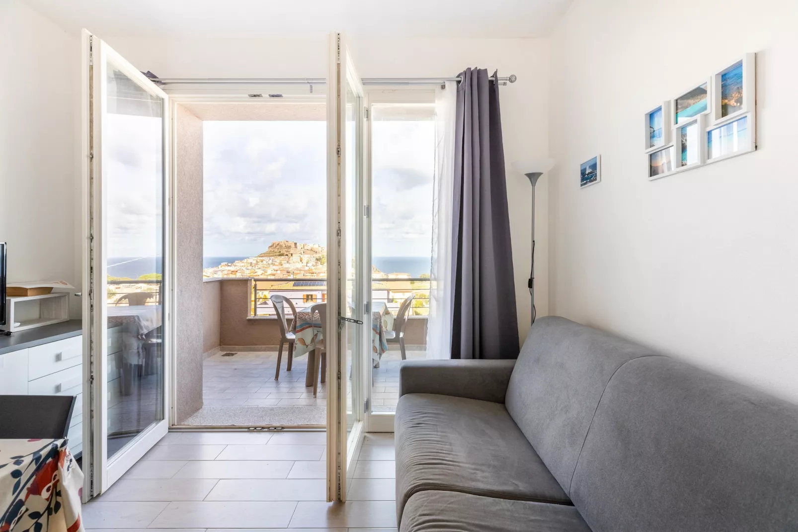 APPARTAMENTO SMERALDO 1P-Woonkamer