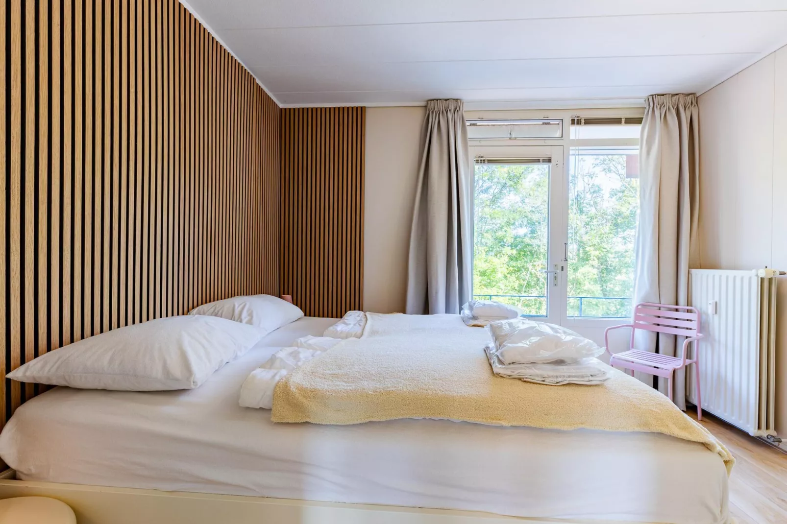 Appartement Burg van Woelderenlaan-Slaapkamer