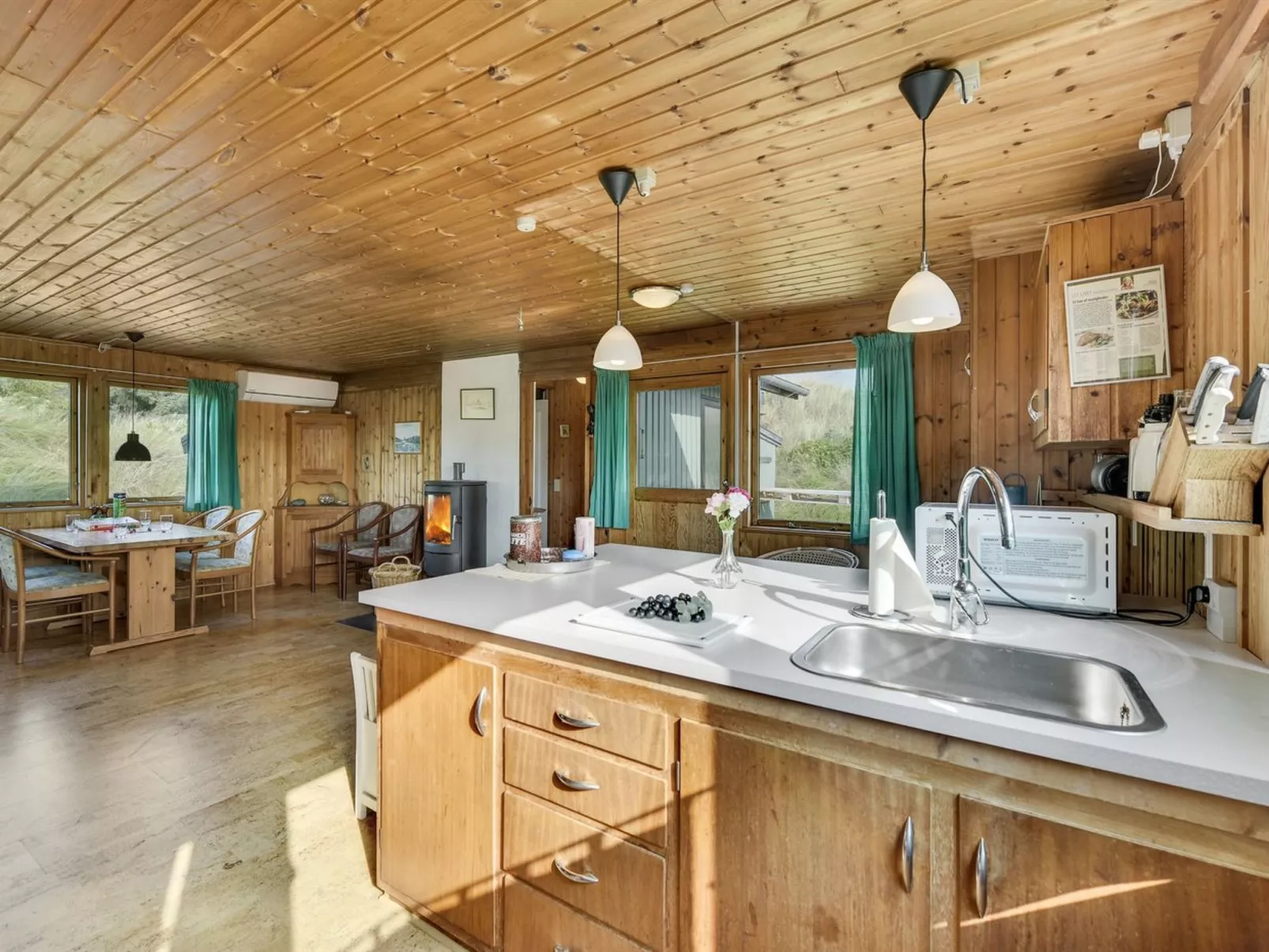 "Vamika" - 400m to the fjord-Binnen