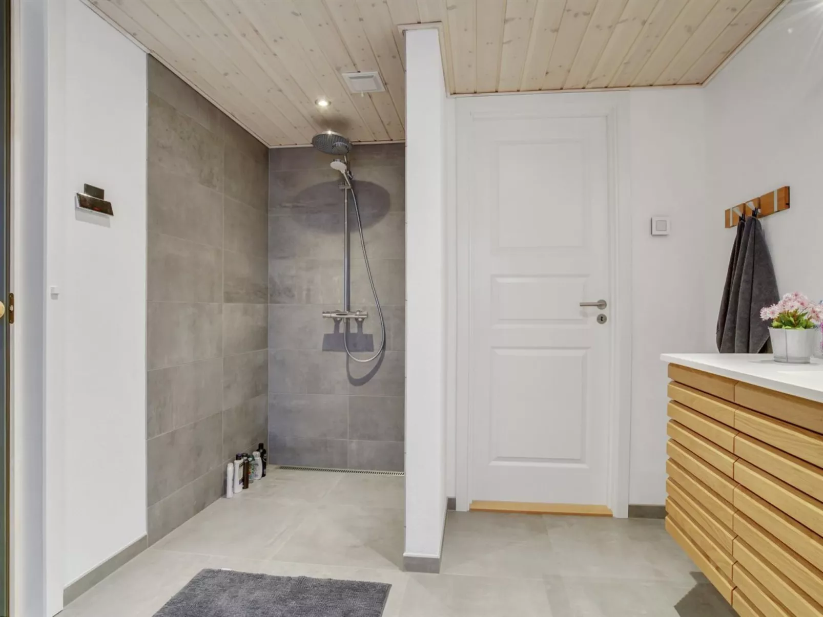 "Eevert" - 300m from the sea-Binnen