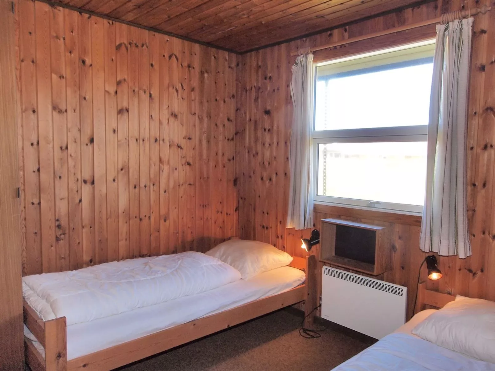 "Alka" -  from the sea-Binnen