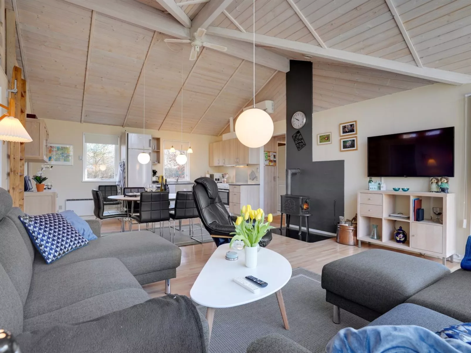 "Razmo" - 300m from the sea-Binnen