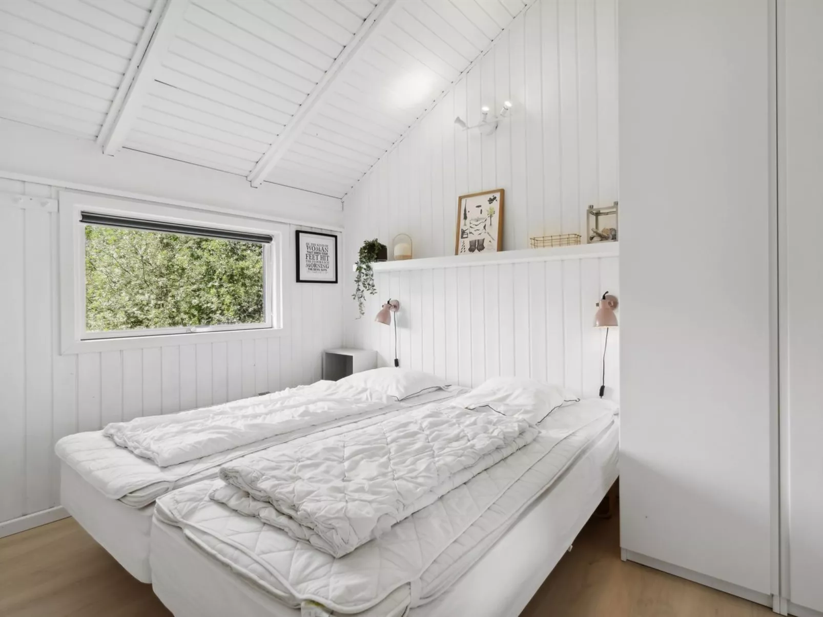 "Julie" - 1.5km from the sea-Binnen