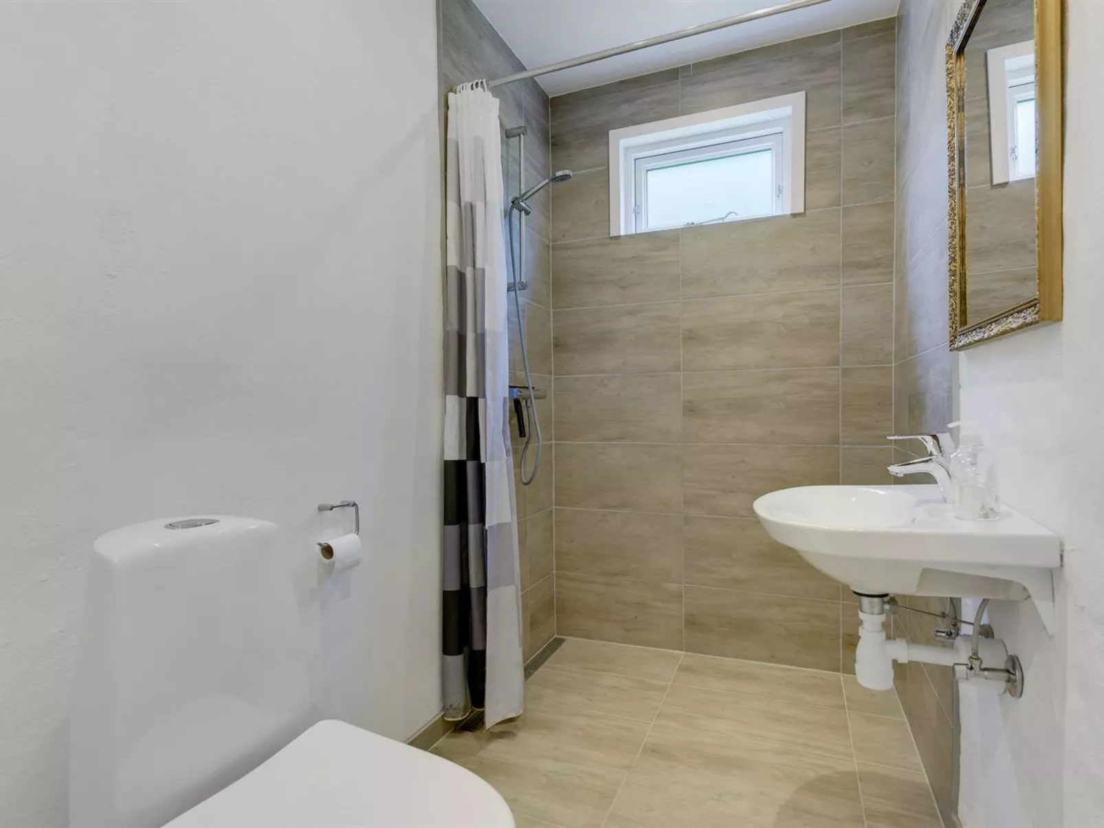 "Rosa" - 300m from the sea-Binnen