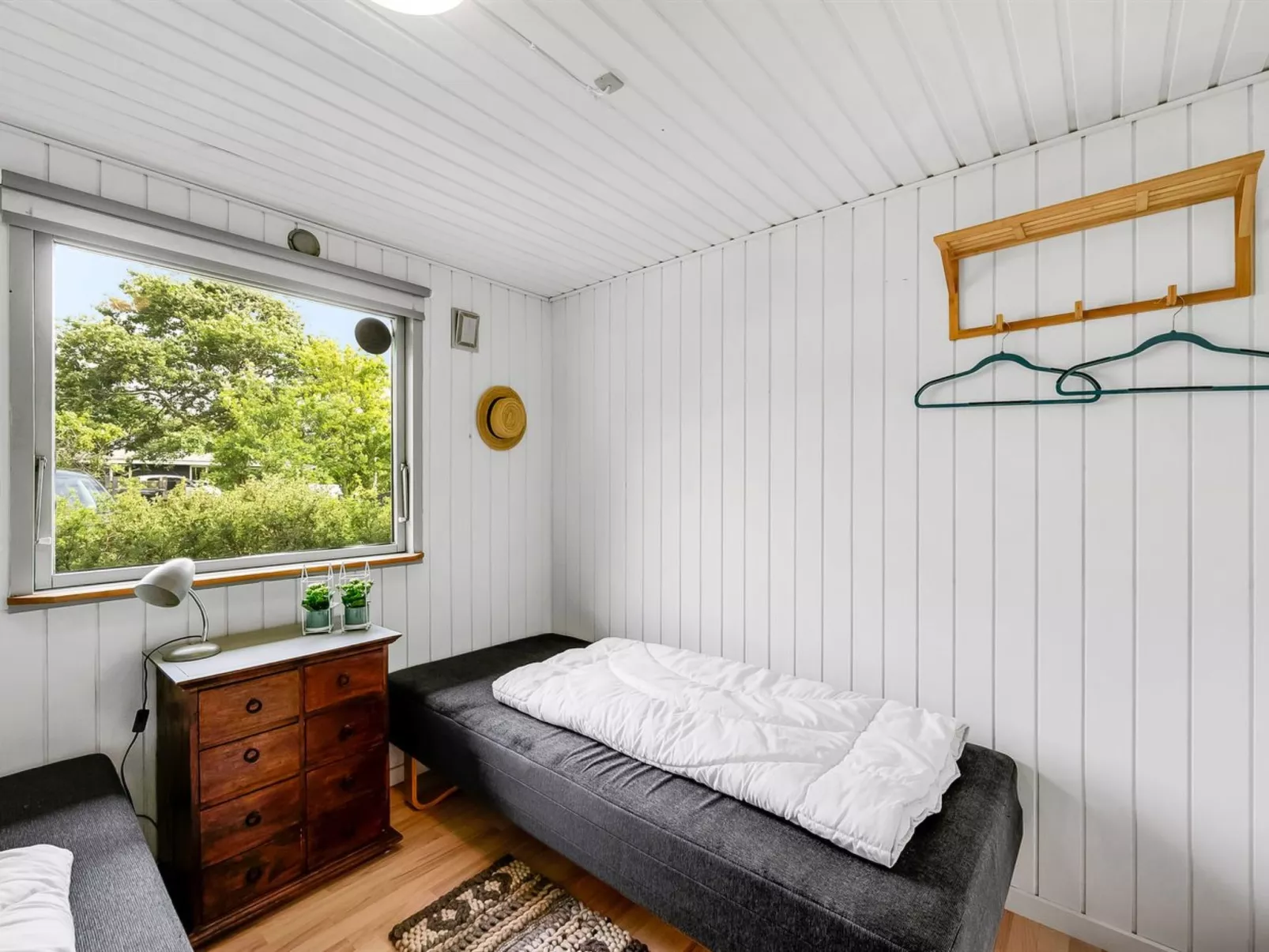 "Embla" - 500m to the fjord-Binnen