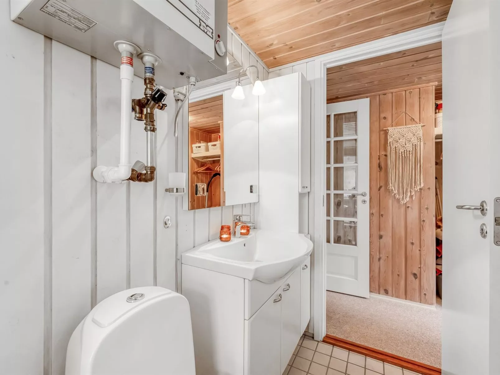 "Toimi" - 500m to the fjord-Binnen