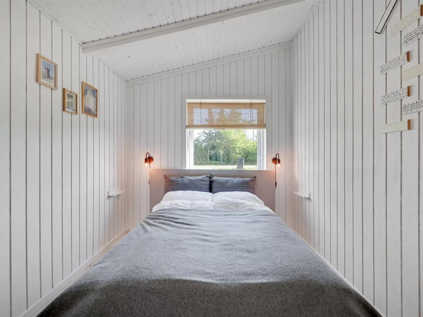 "Valdemar" - 350m to the fjord-Binnen