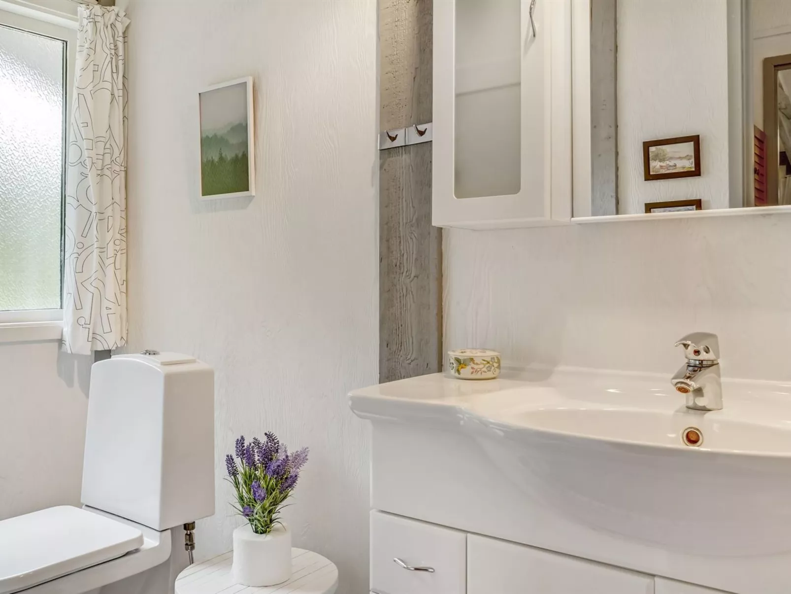 "Eivy" - 1km from the sea-Binnen