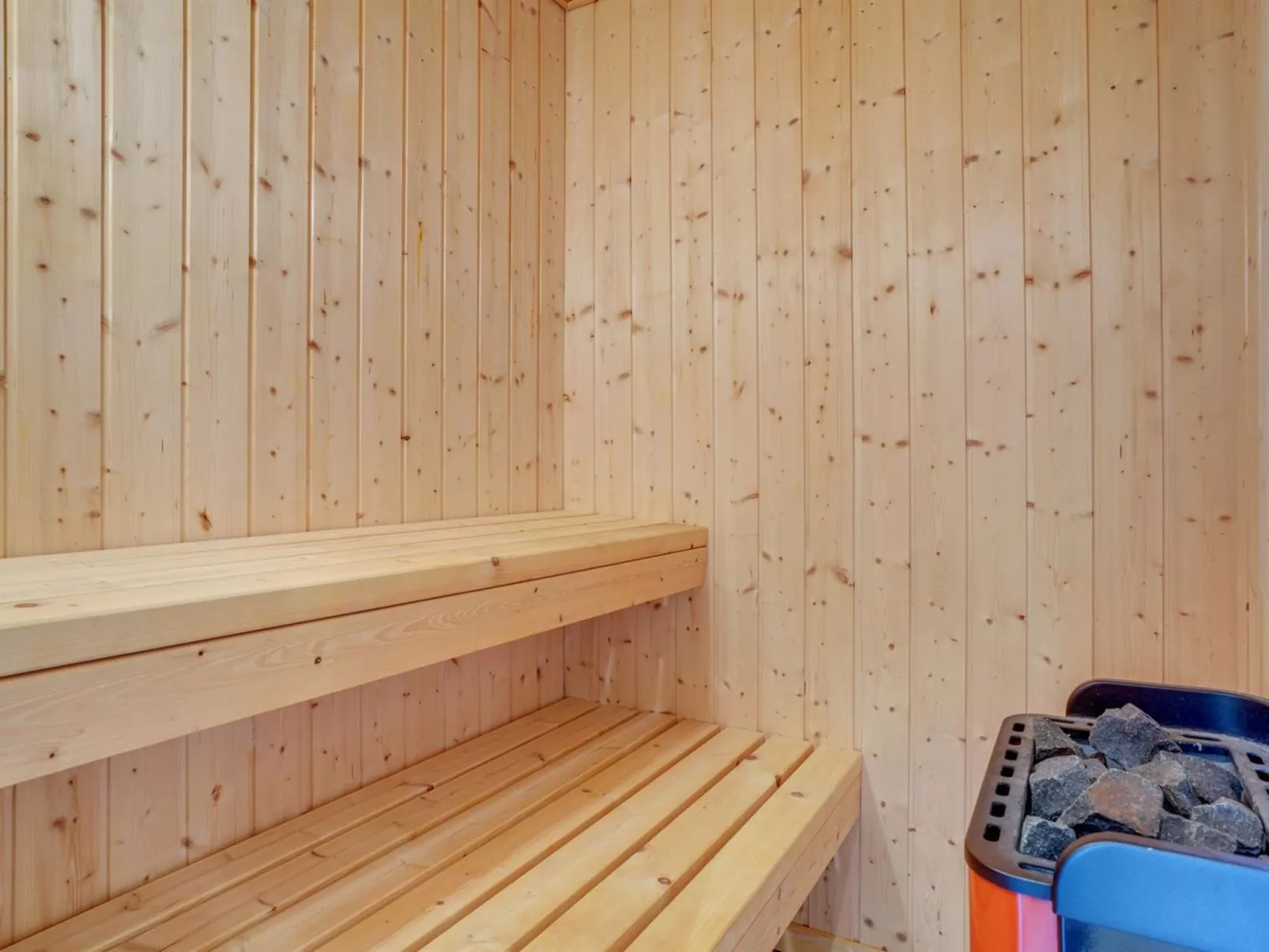 "Wilja" - 400m from the sea-Binnen