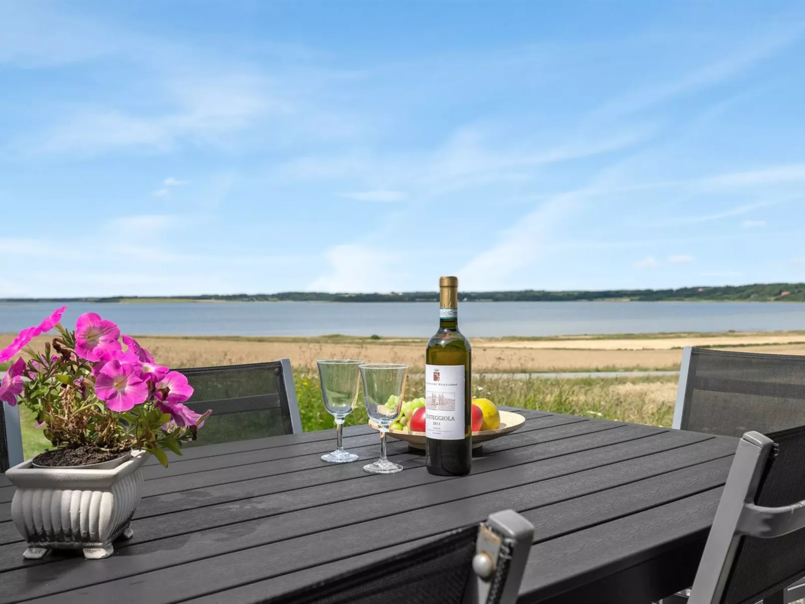 "Ephra" - 250m to the fjord-Buiten