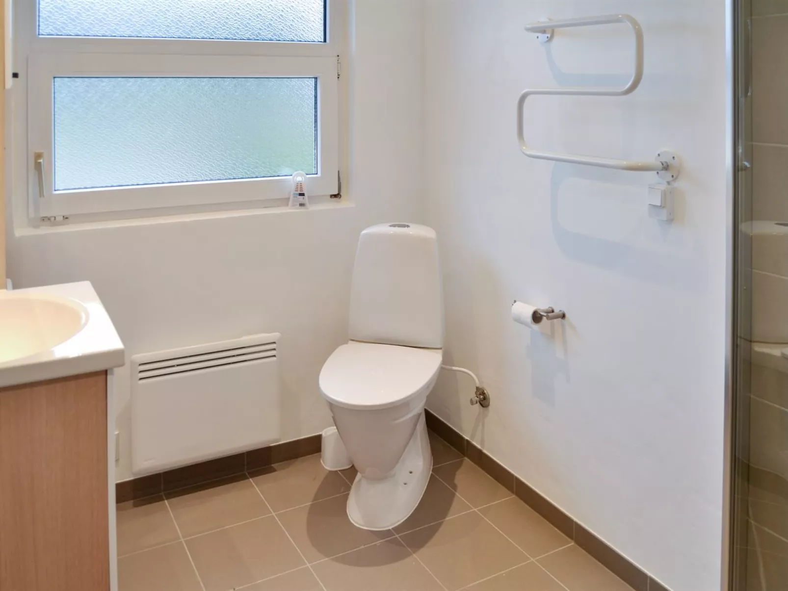 "Vicky" - 4km from the sea-Binnen