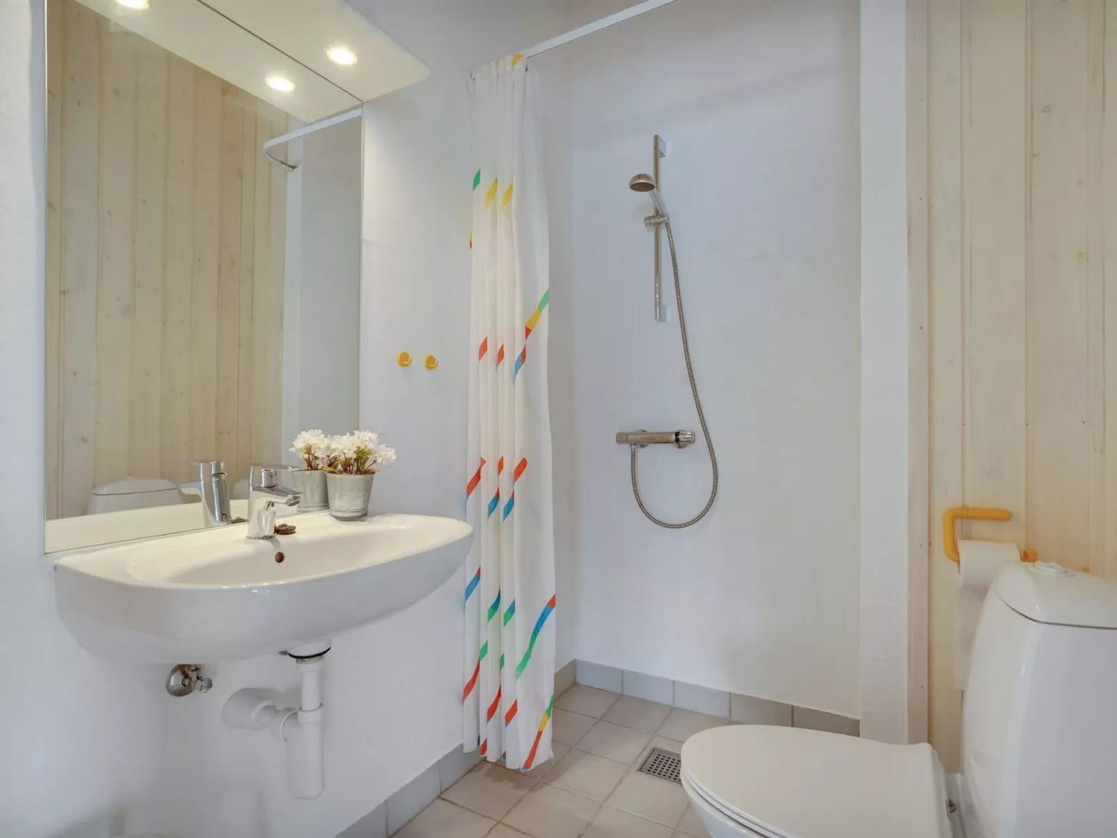 "Nyssa" - 350m from the sea-Binnen