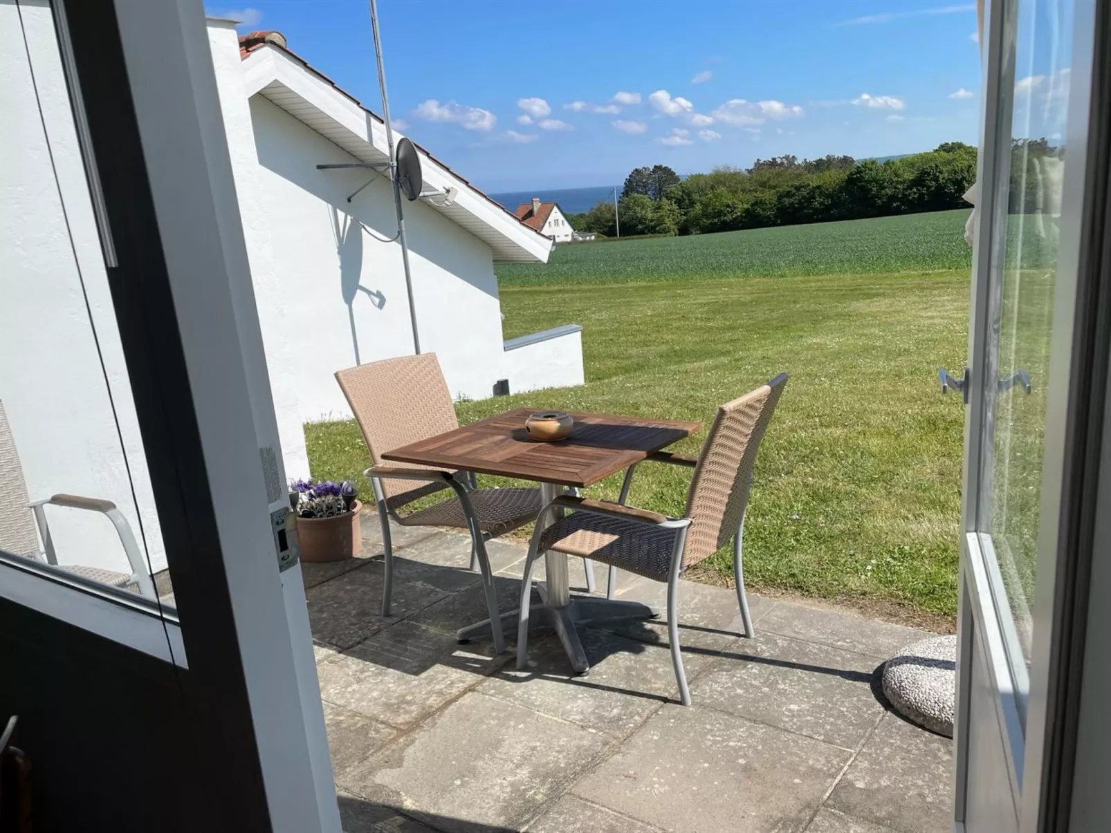 "Roger" - 400m from the sea