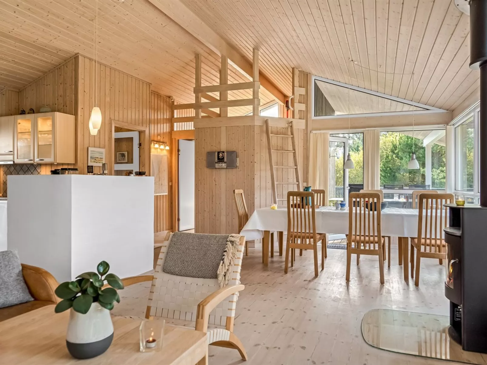 "Terho" - 1km from the sea-Binnen