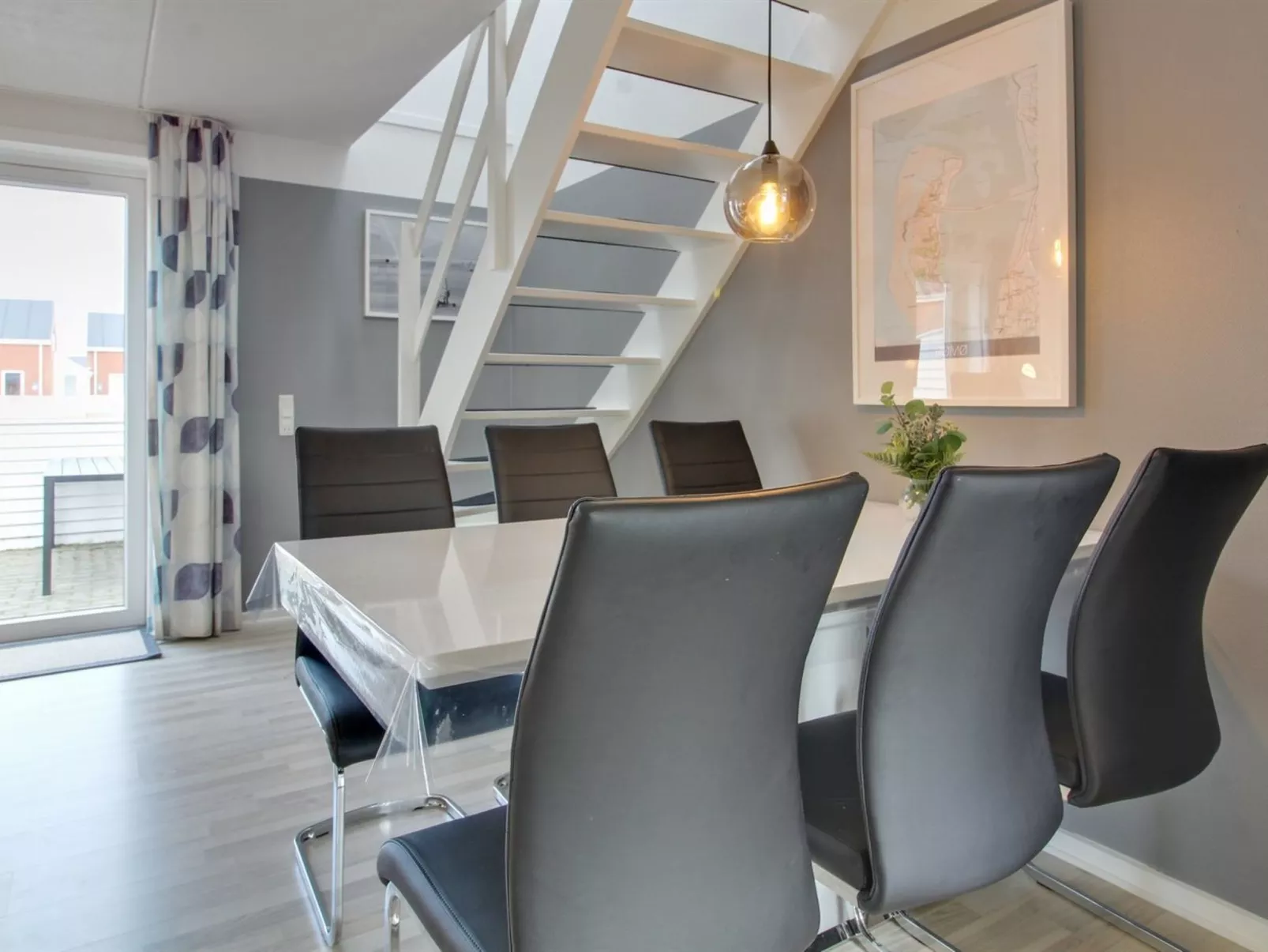 "Raine" - 2.3km from the sea-Binnen