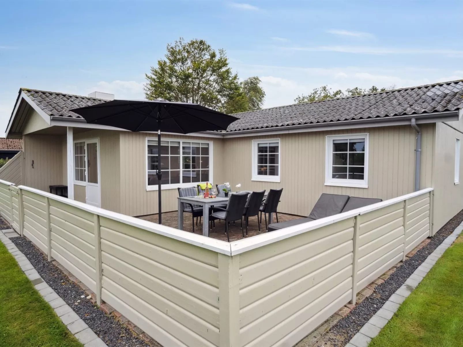 "Haralda" - 300m from the sea-Buiten