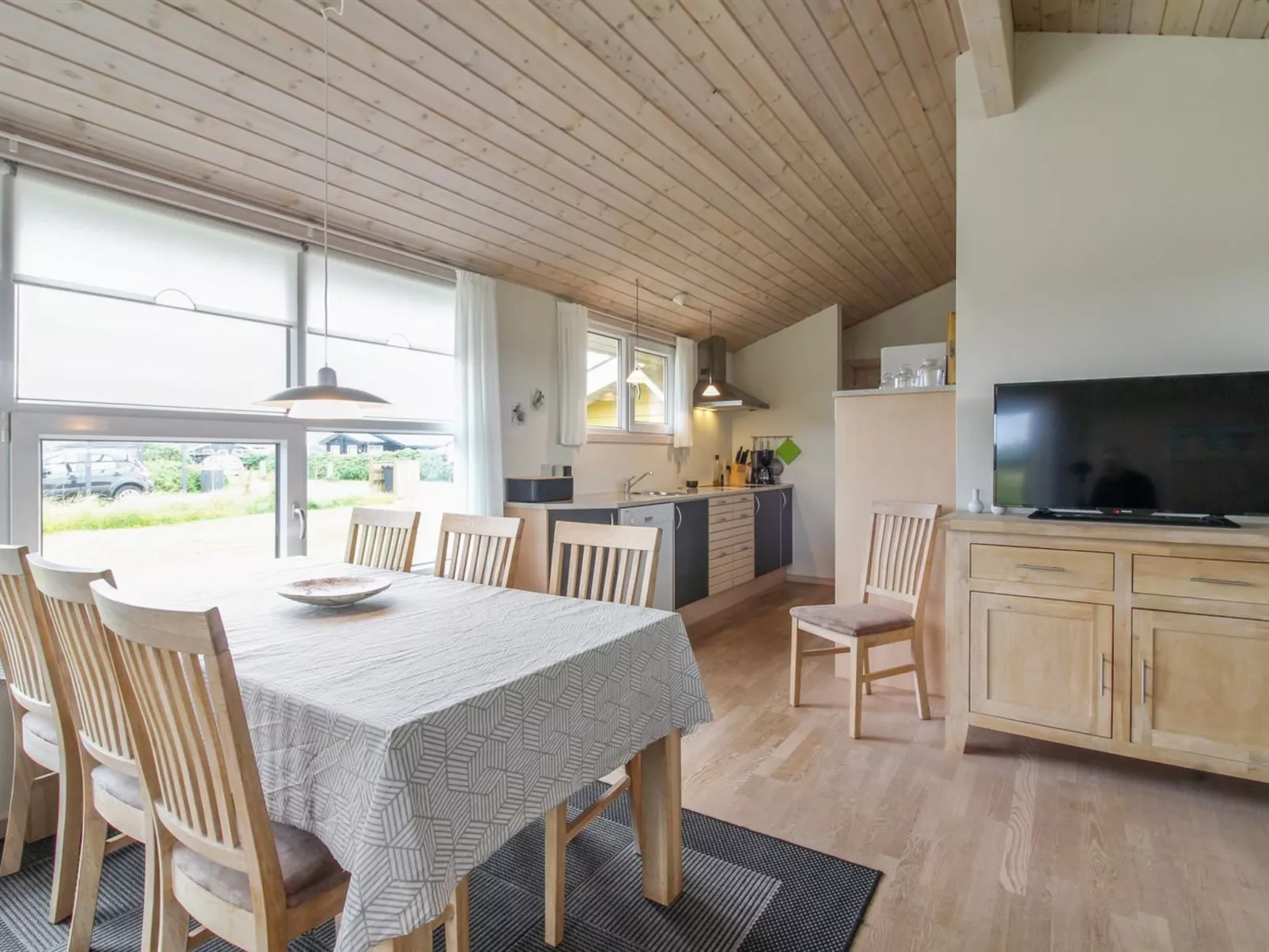 "Adelbert" - 400m from the sea-Binnen