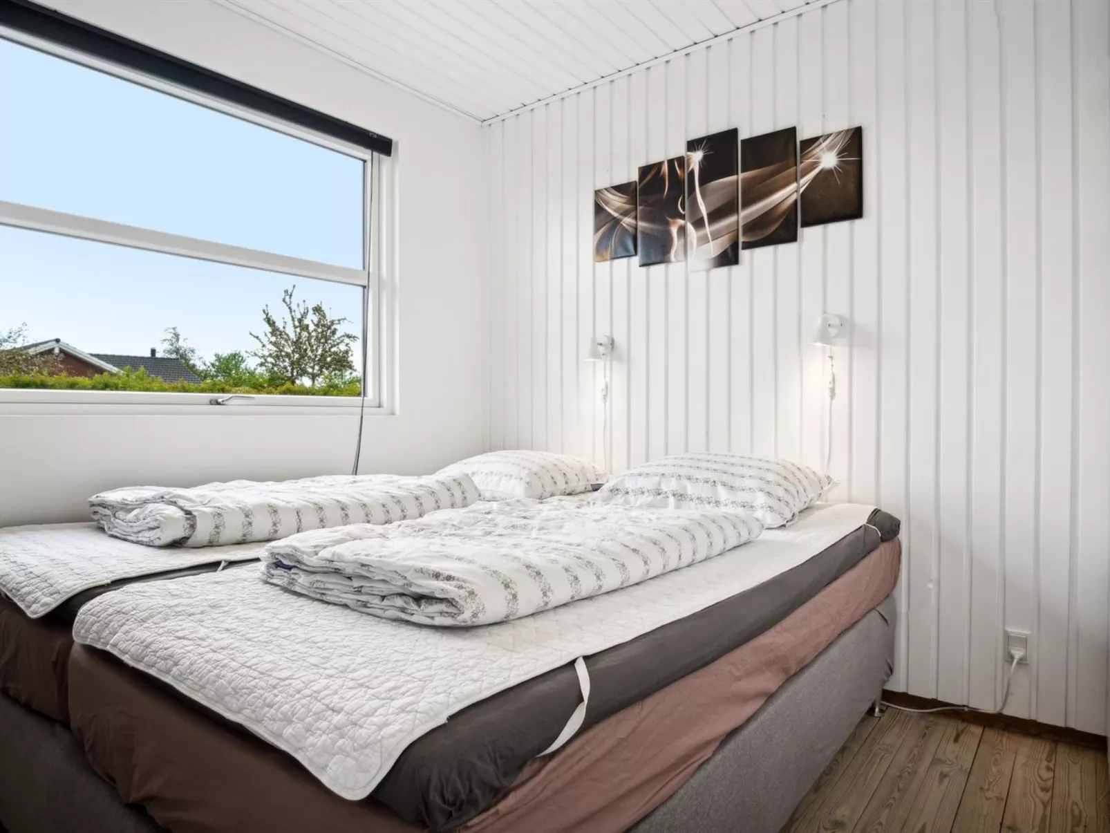 "Elvina" - 200m from the sea-Binnen