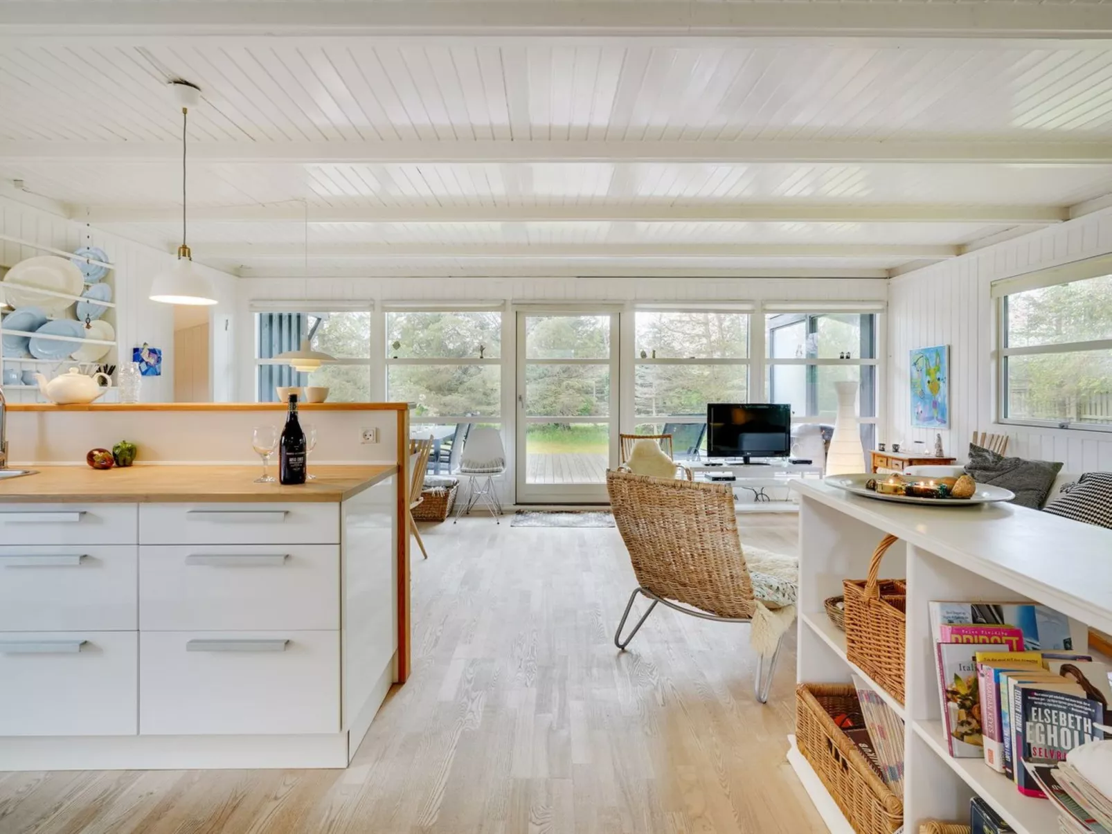 "Bernadeta" - 1.2km from the sea-Binnen