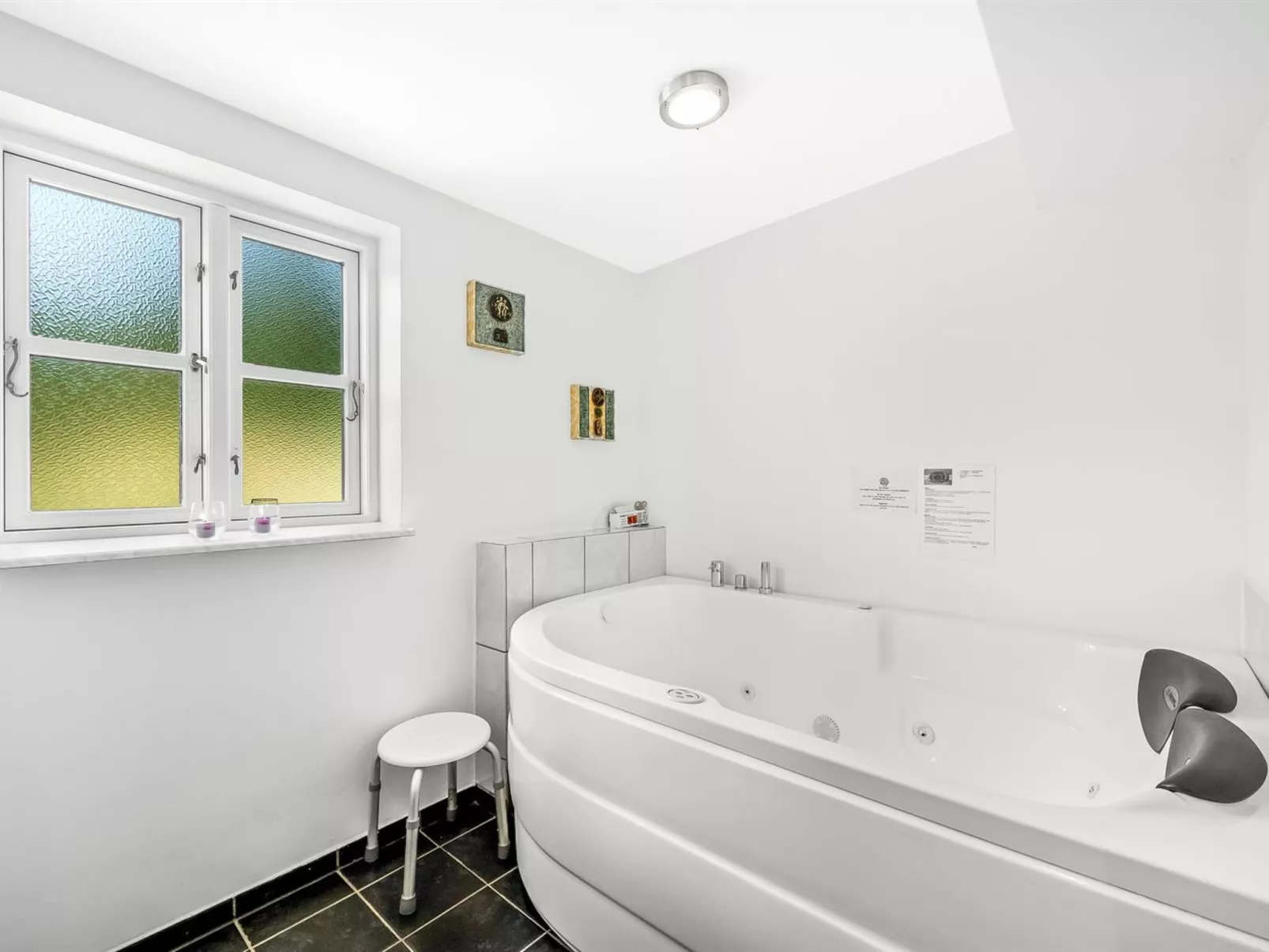 "Urte" -  from the sea-Binnen