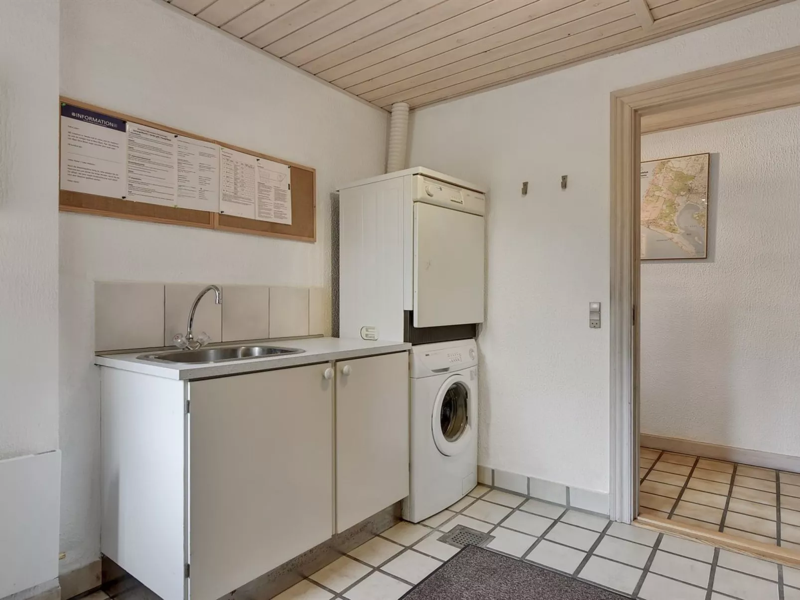 "Ameline" - 500m to the fjord-Binnen