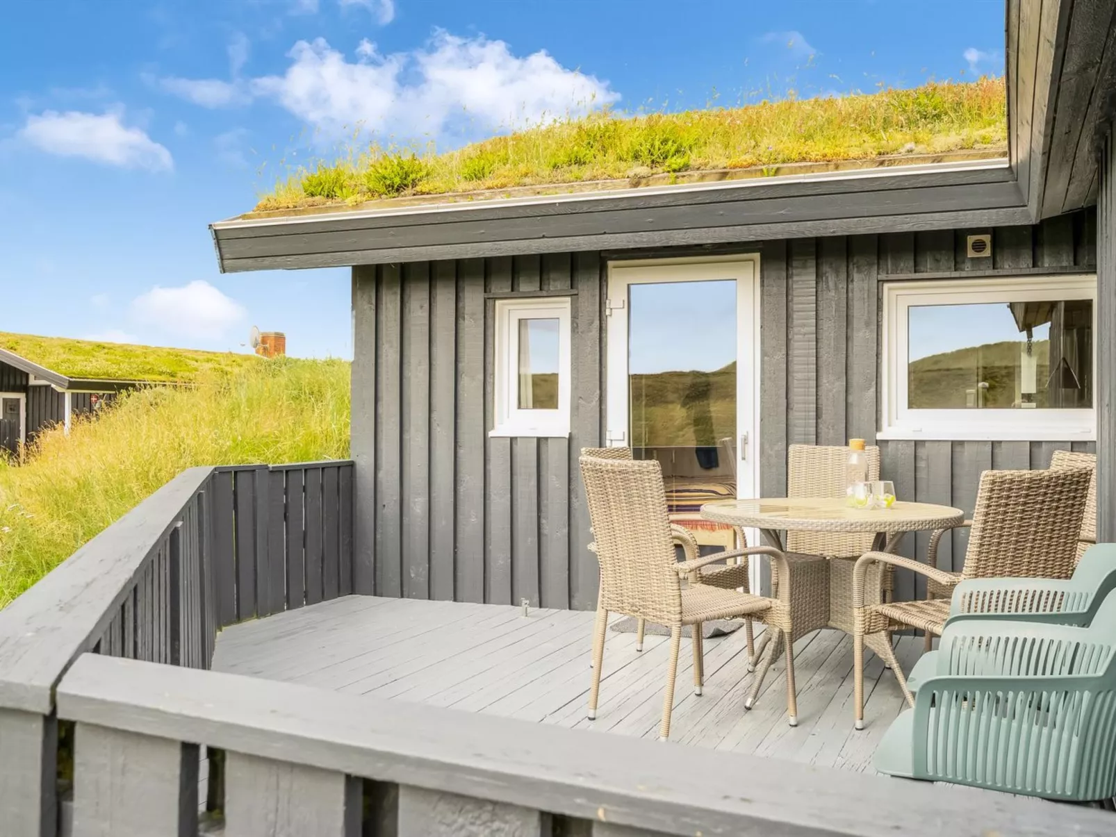 "Rosemari" - 260m from the sea-Buiten